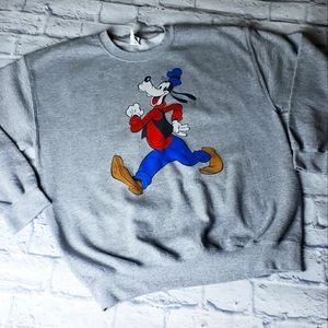 Disney's Goofy Sweatshirt L